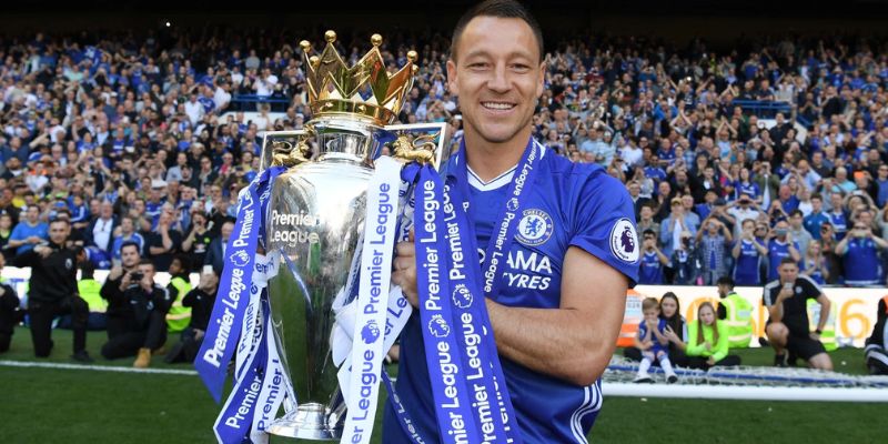 Cú đúp danh hiệu ngọt ngào của John Terry