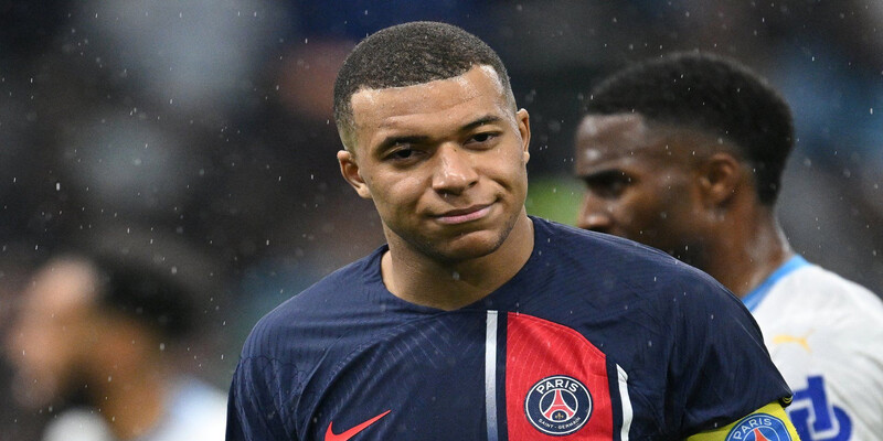 Mbappe - Một tiền đạo của nước Pháp