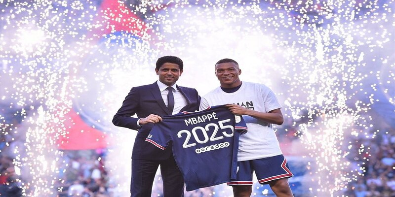 PSG vui sướng khi giữ chân được cầu thủ Mbappe