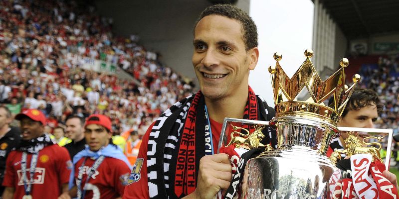 Thành tích huyền thoại của Rio Ferdinand