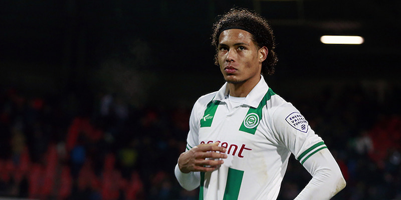 Van Dijk khởi đầu sự nghiệp của mình khi thi đấu cho CLB Groningen